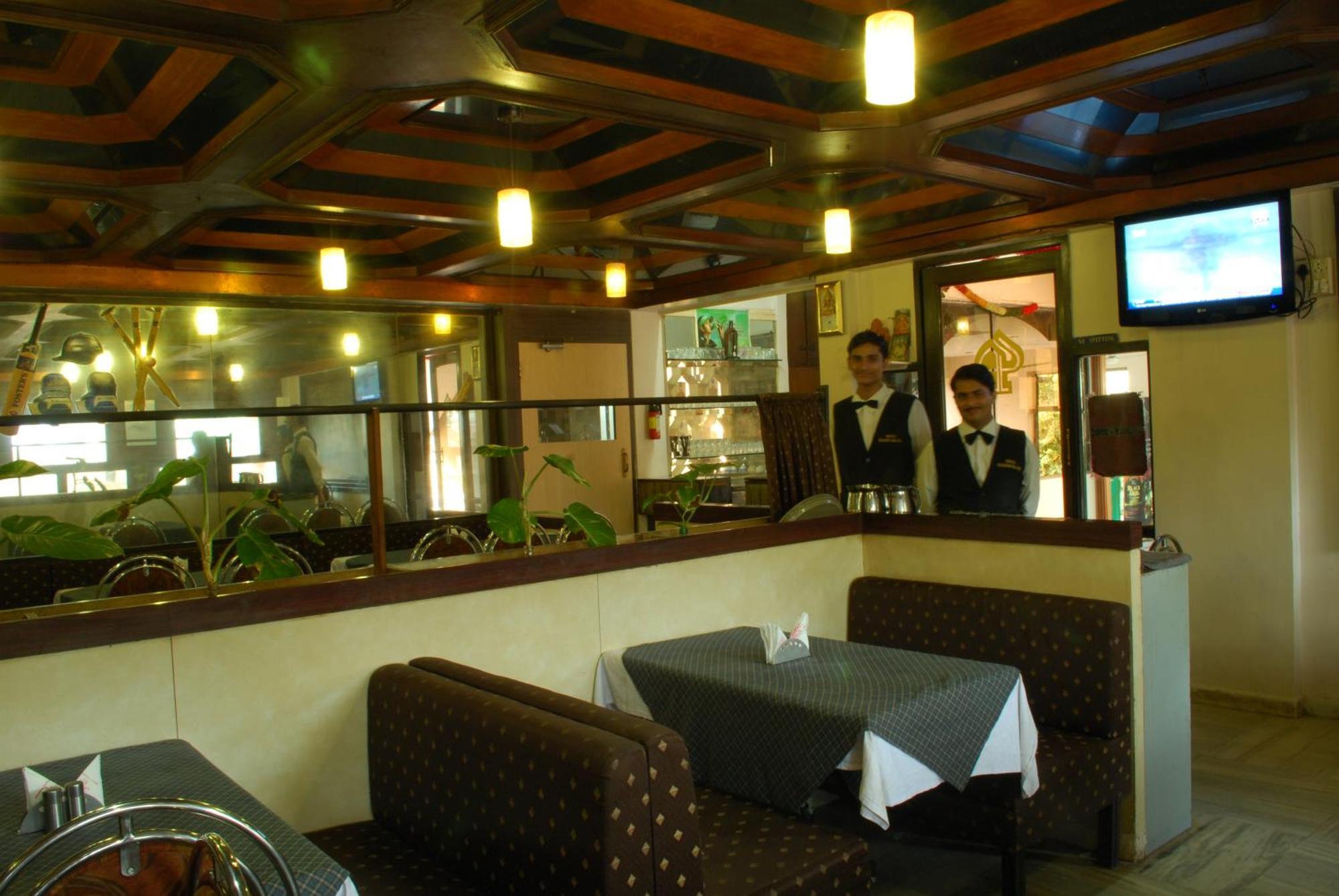 Hotel Golden Palace Pvt Ltd 孟买 外观 照片